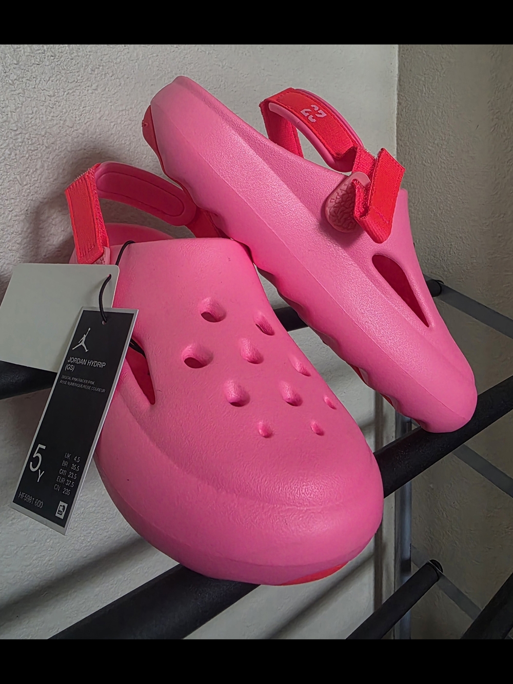 Jordan Kids' Pink Hydro Sandals